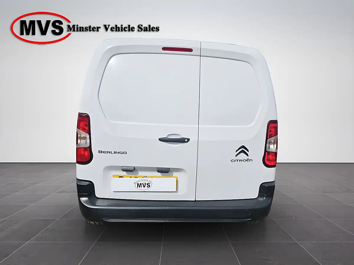 Used 2023 Citroen Berlingo Enterprise Edition M White - Interior and Exterior details 8