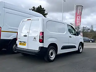 Used 2023 Citroen Berlingo Enterprise Edition M White - Interior and Exterior details 4