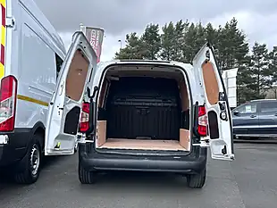 Used 2023 Citroen Berlingo Enterprise Edition M White - Interior and Exterior details 6