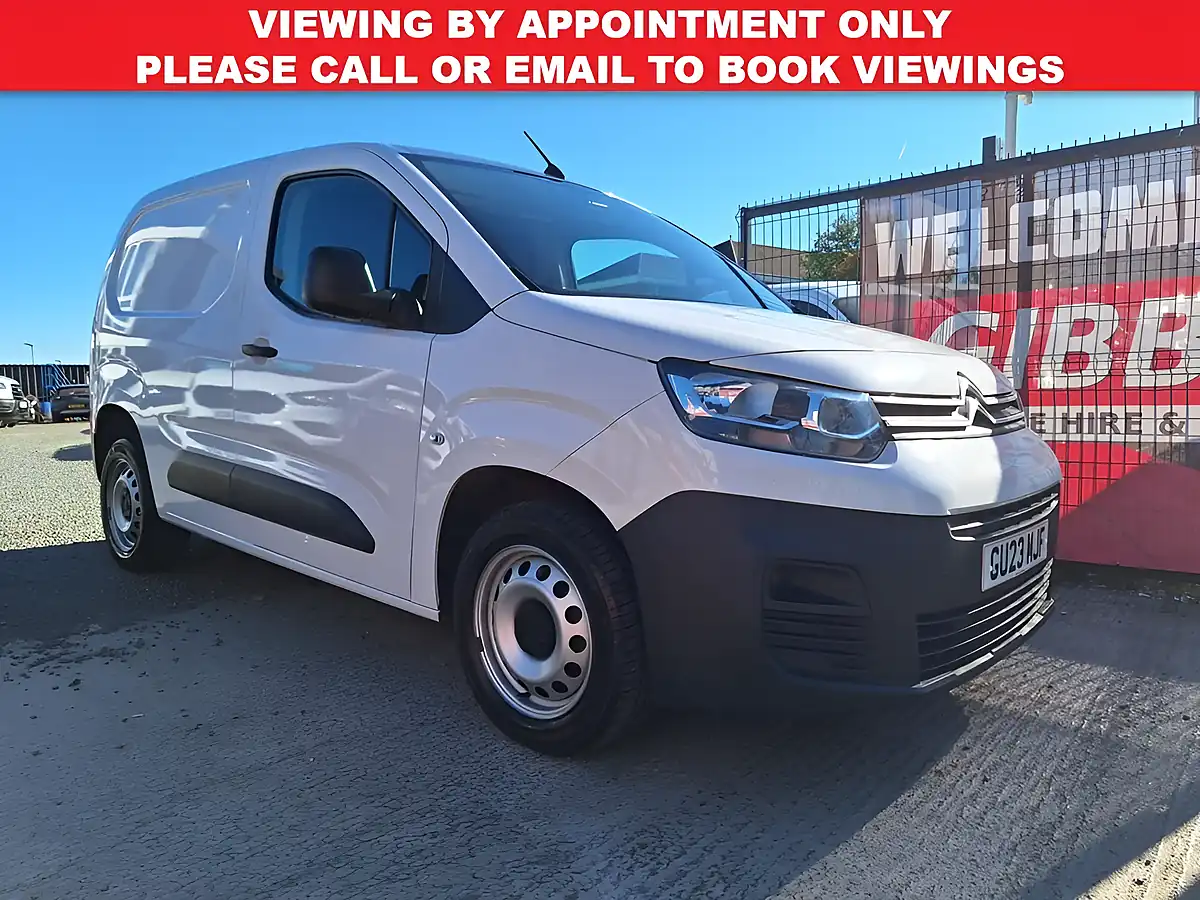 Used 2023 Citroen Berlingo Enterprise Edition M White - Front View