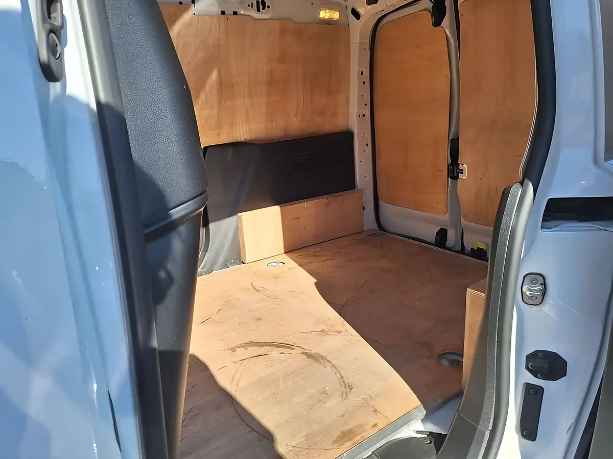 Used 2023 Citroen Berlingo Enterprise Edition M White - Interior and Exterior details 10