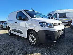 Used 2023 Citroen Berlingo Enterprise Edition M White - Interior and Exterior details 12