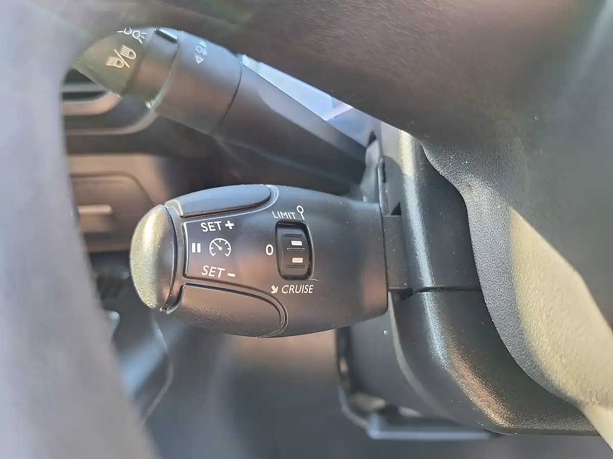 Used 2023 Citroen Berlingo Enterprise Edition M White - Interior and Exterior details 19