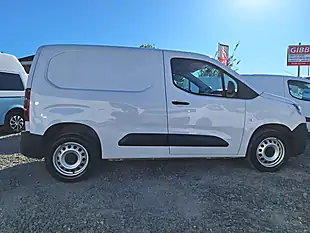 Used 2023 Citroen Berlingo Enterprise Edition M White - Interior and Exterior details 2