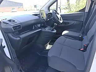 Used 2023 Citroen Berlingo Enterprise Edition M White - Interior and Exterior details 13