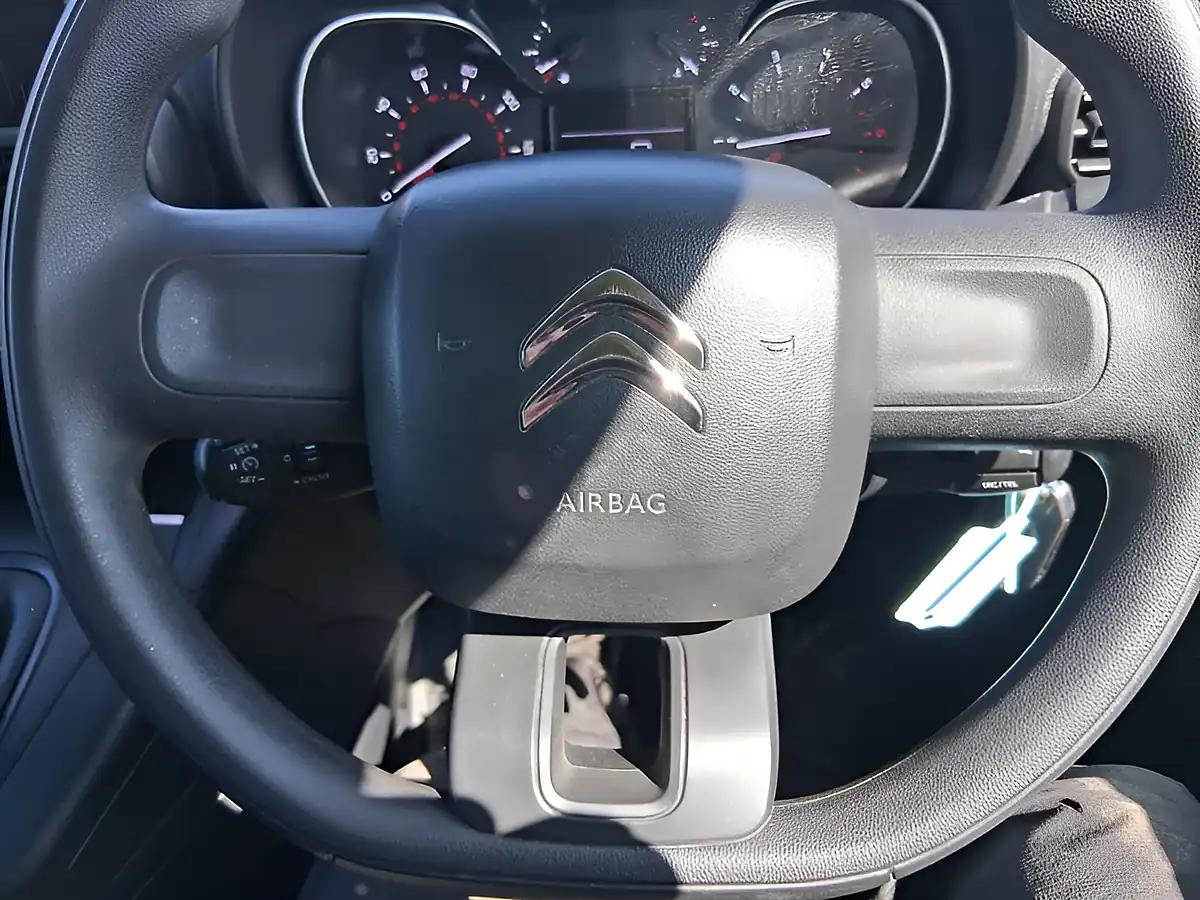 Used 2023 Citroen Berlingo Enterprise Edition M White - Interior and Exterior details 17