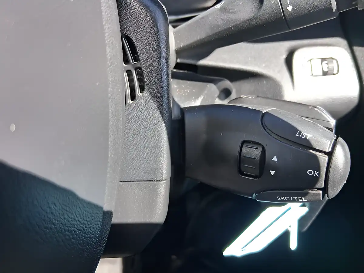 Used 2023 Citroen Berlingo Enterprise Edition M White - Interior and Exterior details 20