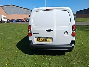 Used 2023 Citroen Berlingo Enterprise Edition M White - Interior and Exterior details 4