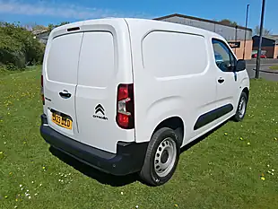 Used 2023 Citroen Berlingo Enterprise Edition M White - Interior and Exterior details 5