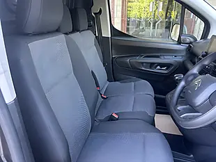 Used 2023 Citroen Berlingo Enterprise Edition Metallic Platinum Grey - Interior and Exterior details 17
