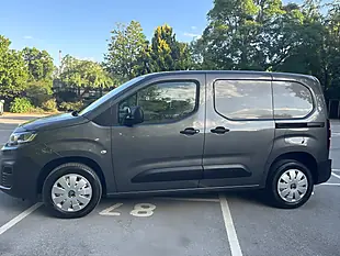 Used 2023 Citroen Berlingo Enterprise Edition Metallic Platinum Grey - Interior and Exterior details 2