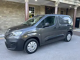 Used 2023 Citroen Berlingo Enterprise Edition Metallic Platinum Grey - Interior and Exterior details 9
