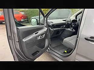 Used 2023 Citroen Berlingo Enterprise Edition Platinum Grey - Interior and Exterior details 15