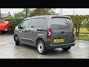 Used 2023 Citroen Berlingo Enterprise Edition Platinum Grey - Interior and Exterior details 3