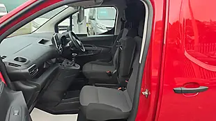 Used 2023 Citroen Berlingo Enterprise Edition Red - Interior and Exterior details 16