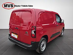Used 2023 Citroen Berlingo Enterprise Edition Red - Interior and Exterior details 5