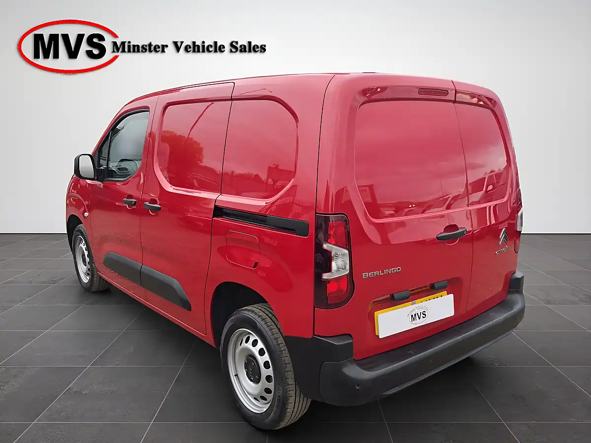 Used 2023 Citroen Berlingo Enterprise Edition Red - Interior and Exterior details 6