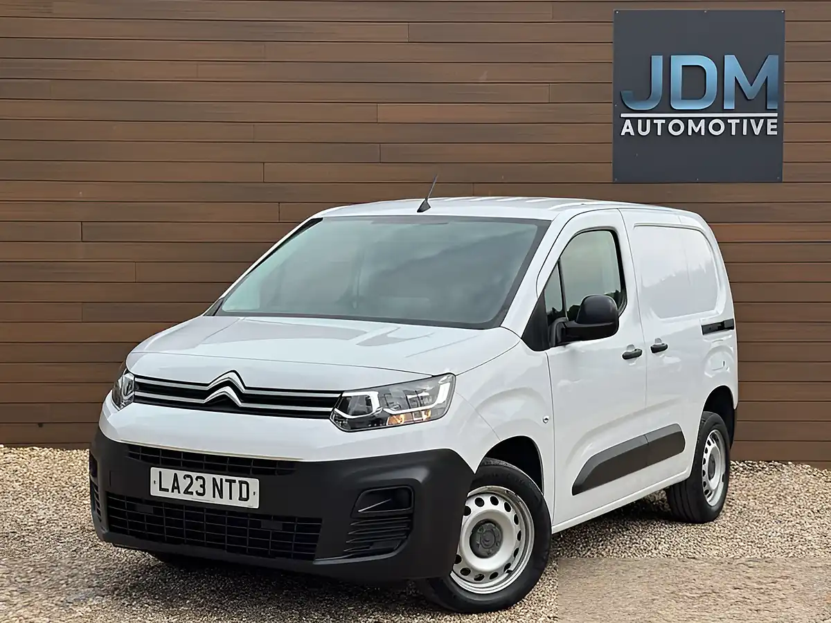 Used 2023 Citroen Berlingo Enterprise Edition White - Interior and Exterior details 11