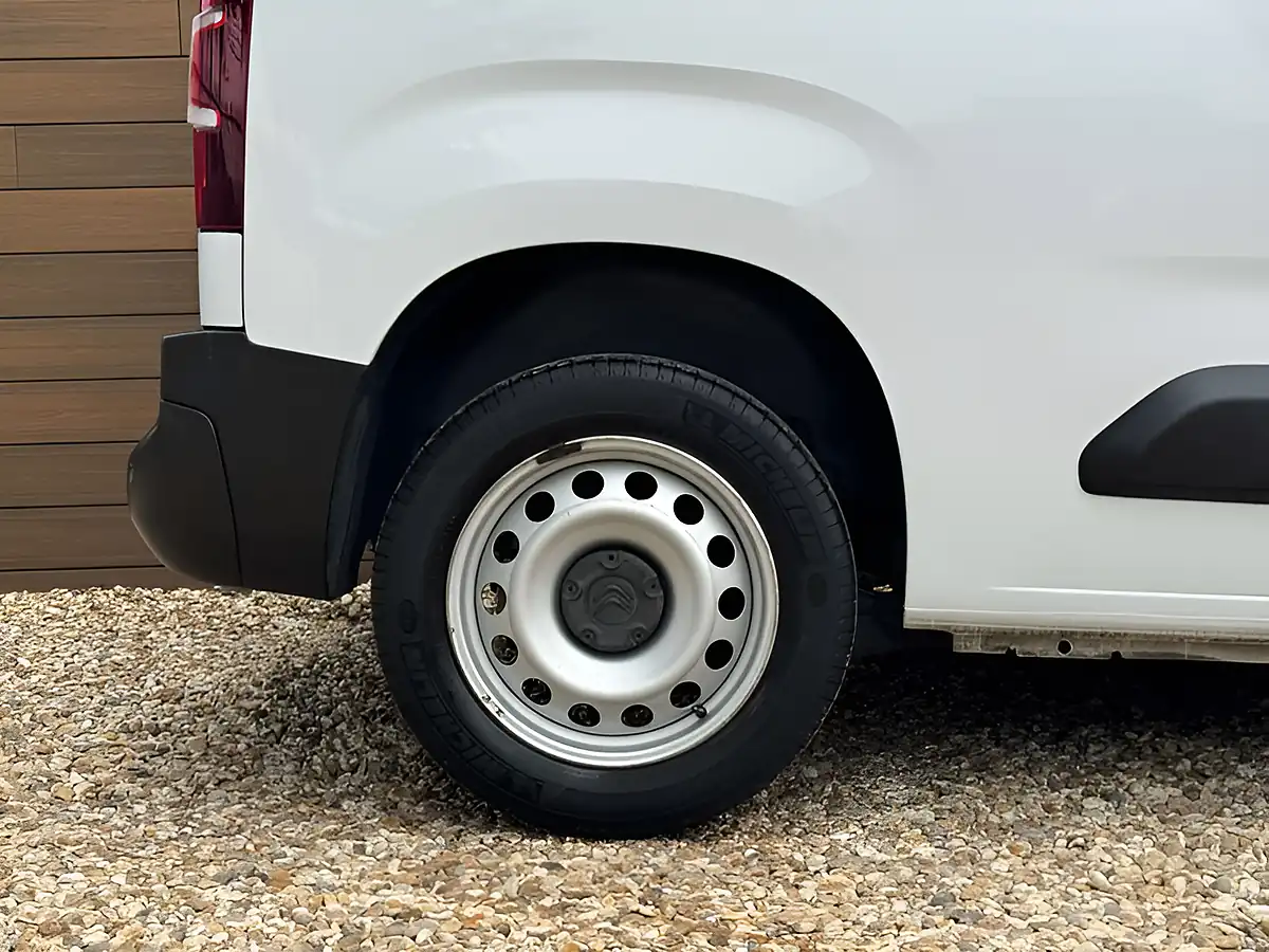 Used 2023 Citroen Berlingo Enterprise Edition White - Interior and Exterior details 13