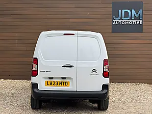 Used 2023 Citroen Berlingo Enterprise Edition White - Interior and Exterior details 4