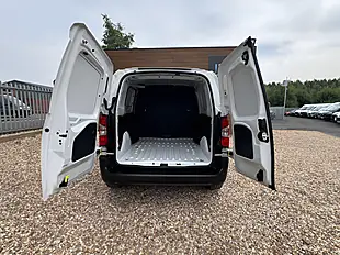 Used 2023 Citroen Berlingo Enterprise Edition White - Interior and Exterior details 5