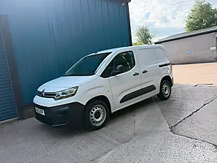 Used 2023 Citroen Berlingo Enterprise Edition White - Interior and Exterior details 11