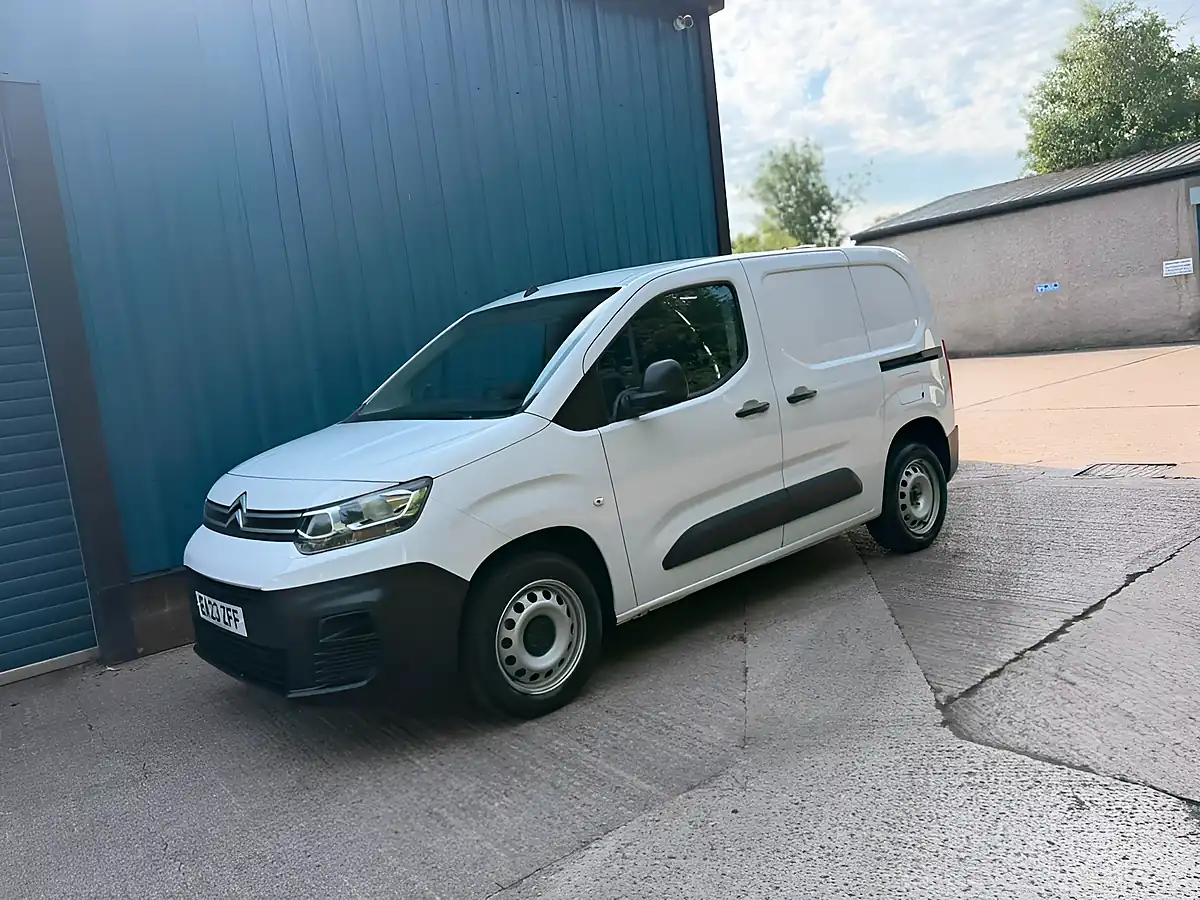 Used 2023 Citroen Berlingo Enterprise Edition White - Interior and Exterior details 11