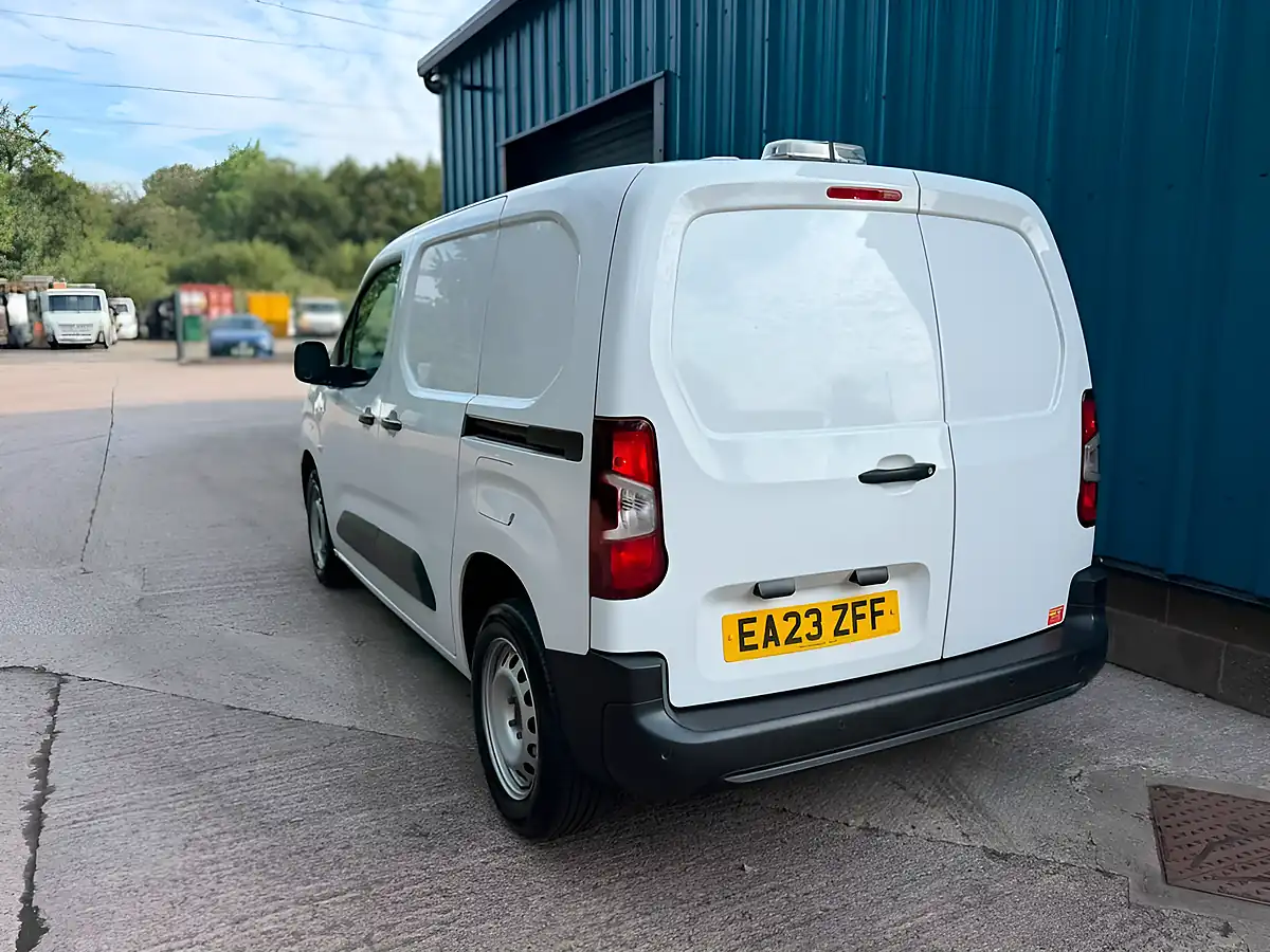 Used 2023 Citroen Berlingo Enterprise Edition White - Interior and Exterior details 14