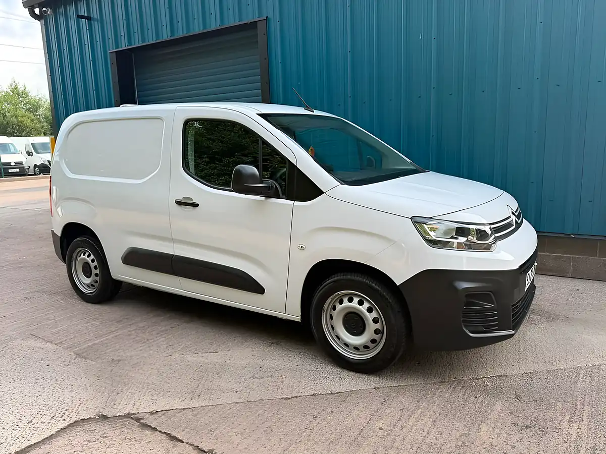 Used 2023 Citroen Berlingo Enterprise Edition White - Interior and Exterior details 5