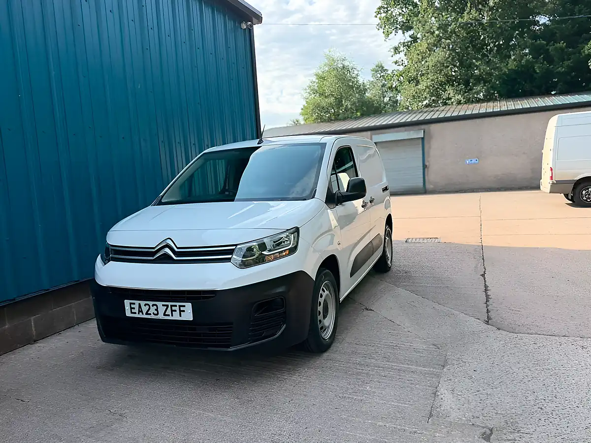 Used 2023 Citroen Berlingo Enterprise Edition White - Interior and Exterior details 6