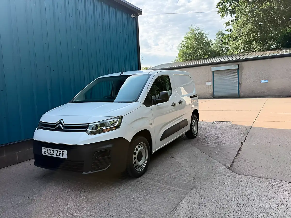 Used 2023 Citroen Berlingo Enterprise Edition White - Interior and Exterior details 7
