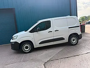 Used 2023 Citroen Berlingo Enterprise Edition White - Interior and Exterior details 8