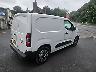 Used 2023 Citroen Berlingo Enterprise Edition White - Interior and Exterior details 11