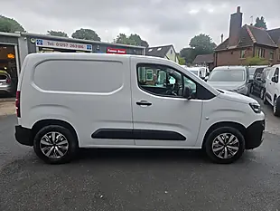 Used 2023 Citroen Berlingo Enterprise Edition White - Interior and Exterior details 12