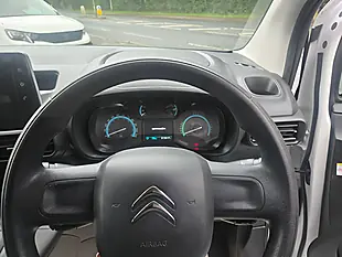 Used 2023 Citroen Berlingo Enterprise Edition White - Interior and Exterior details 14