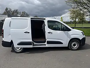 Used 2023 Citroen Berlingo Enterprise Edition Xl White - Interior and Exterior details 11