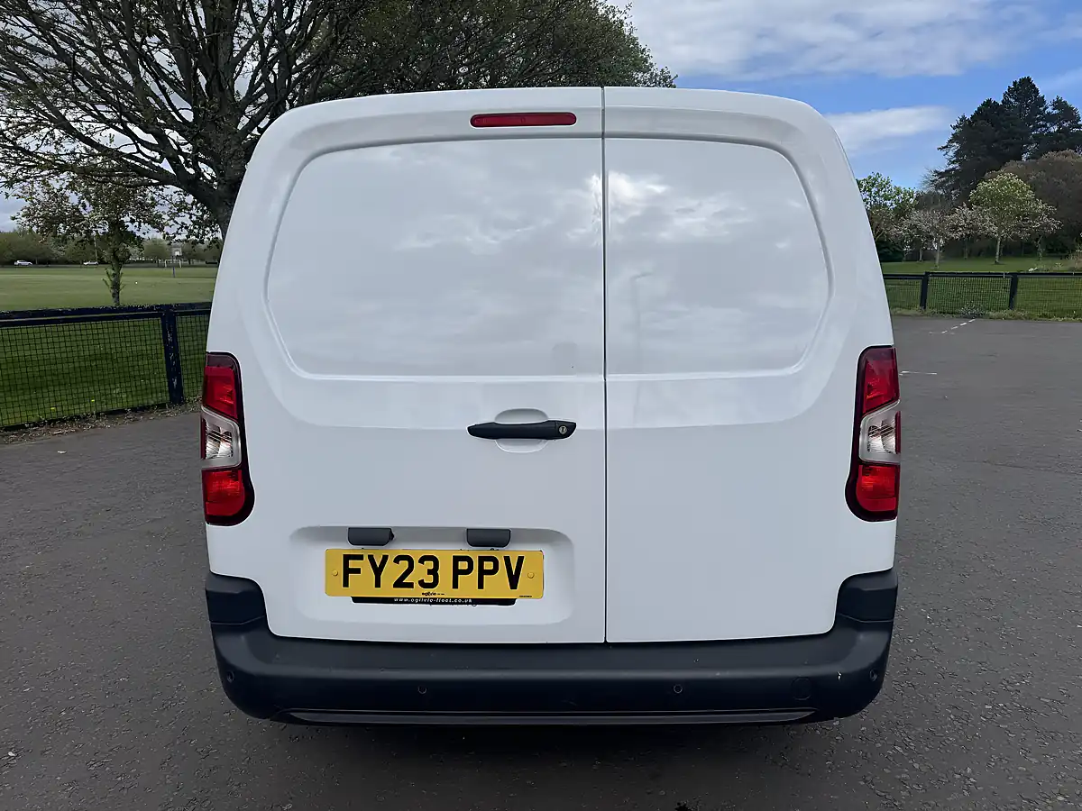 Used 2023 Citroen Berlingo Enterprise Edition Xl White - Interior and Exterior details 6
