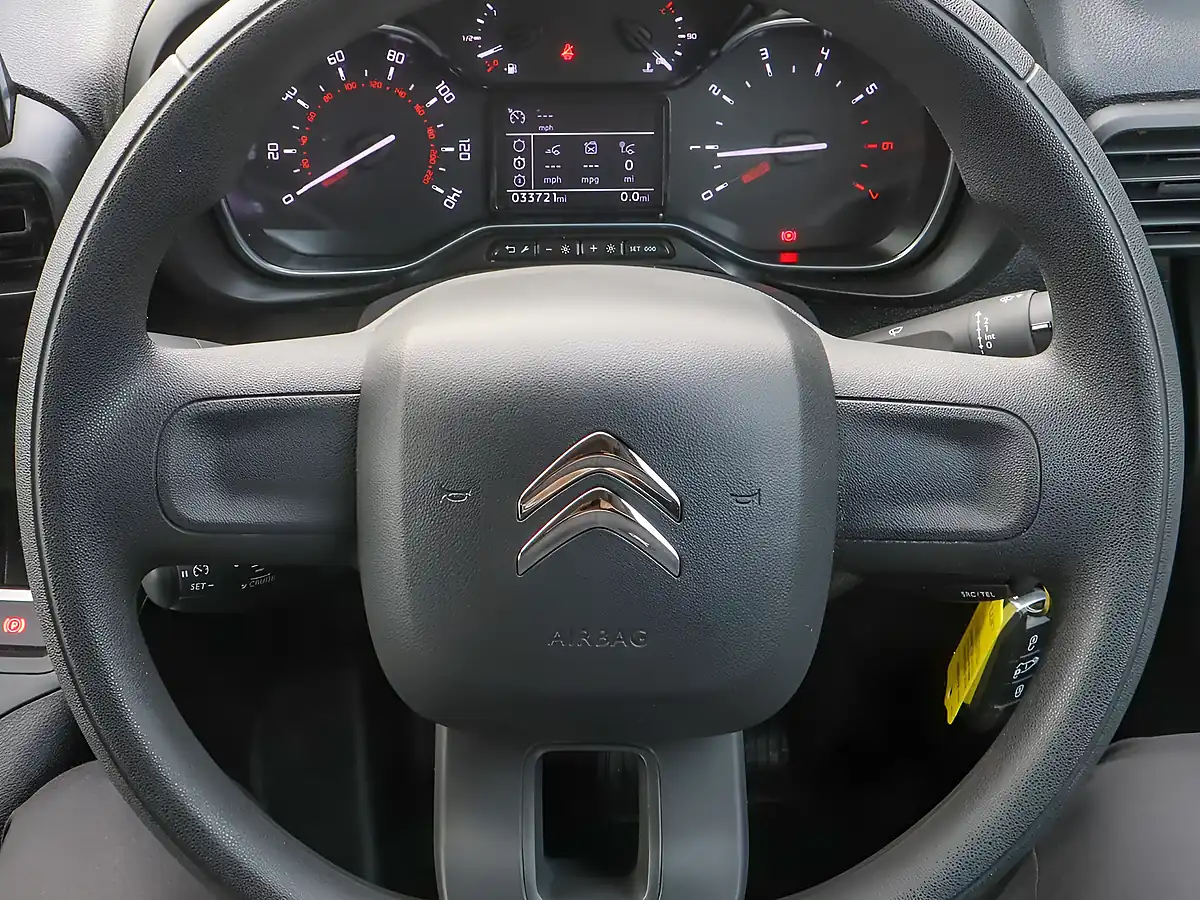 Used 2023 Citroen Berlingo Enterprise Metallic Grey - Interior and Exterior details 17