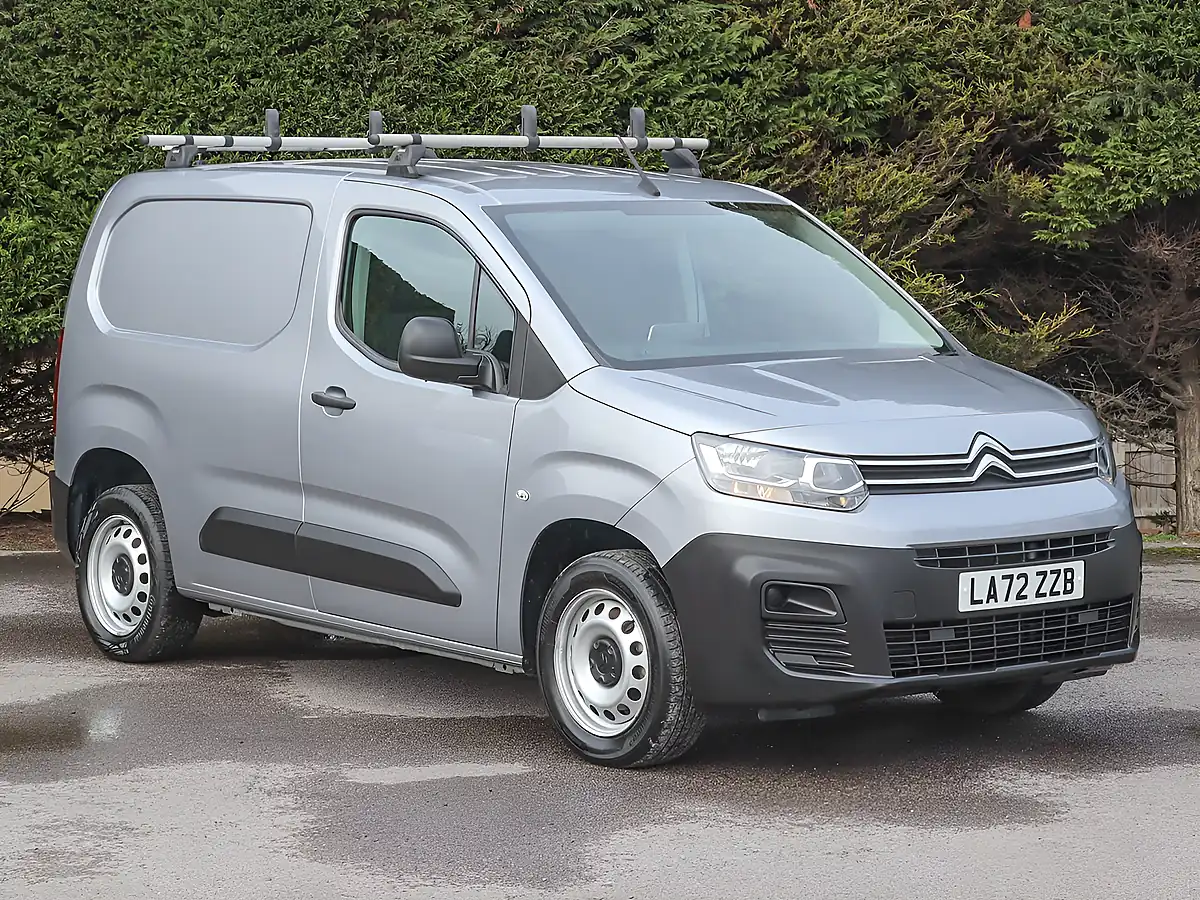 Used 2023 Citroen Berlingo Enterprise Metallic Grey - Interior and Exterior details 4