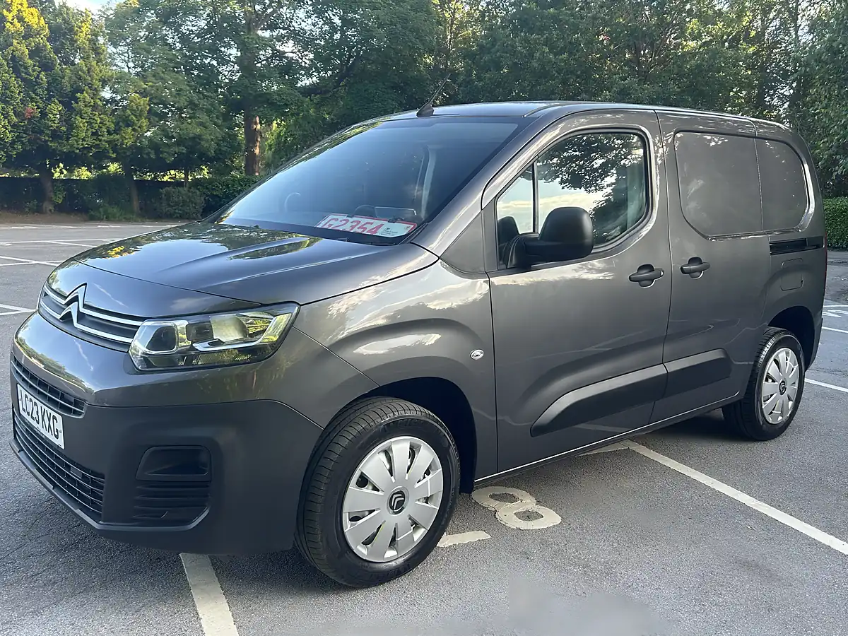 Used 2023 Citroen Berlingo Enterprise Professional Metallic Platinum Grey - Interior and Exterior details 2