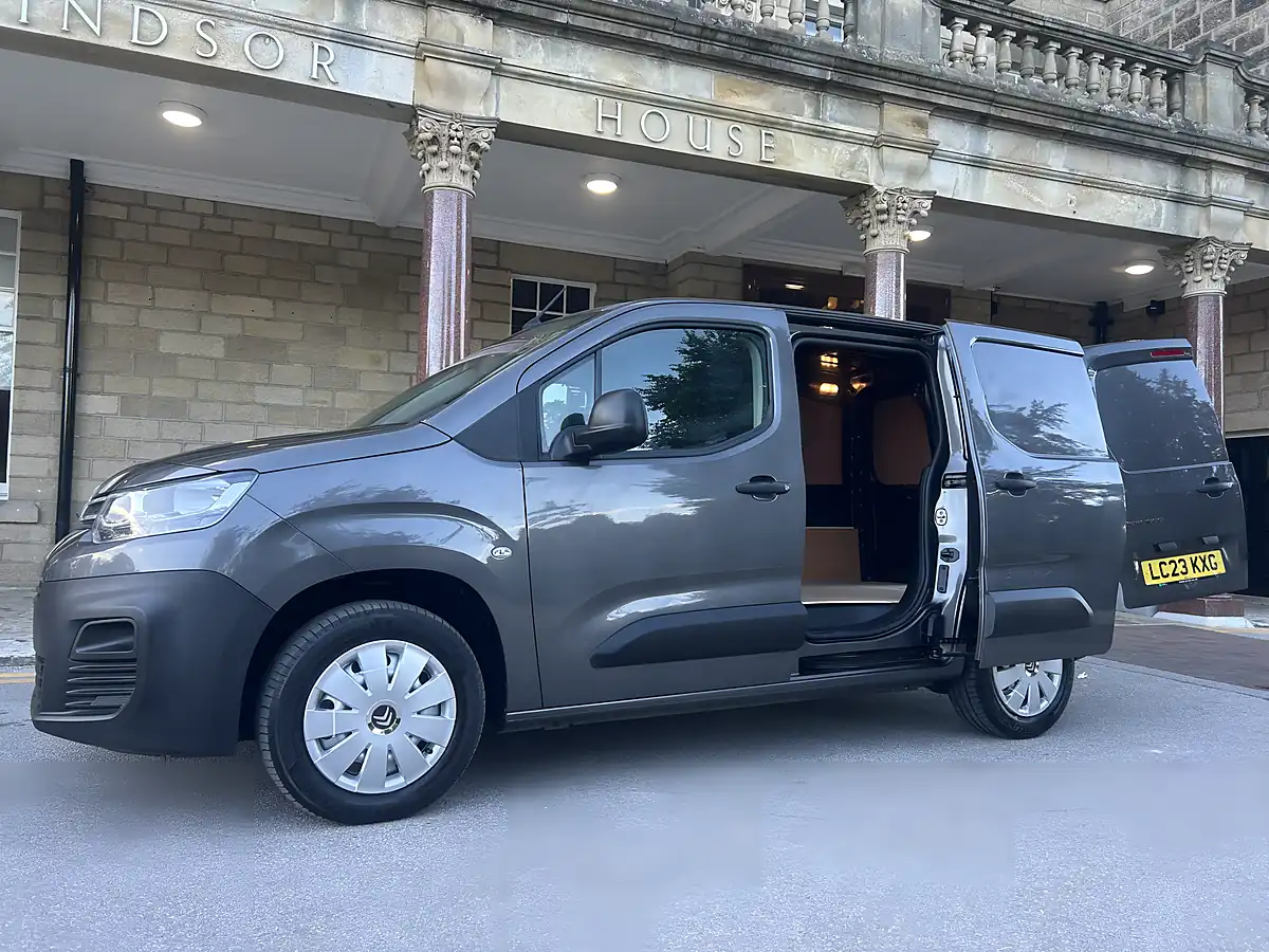 Used 2023 Citroen Berlingo Enterprise Professional Metallic Platinum Grey - Interior and Exterior details 6