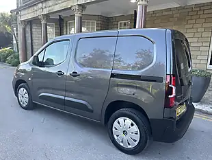 Used 2023 Citroen Berlingo Enterprise Professional Metallic Platinum Grey - Interior and Exterior details 7