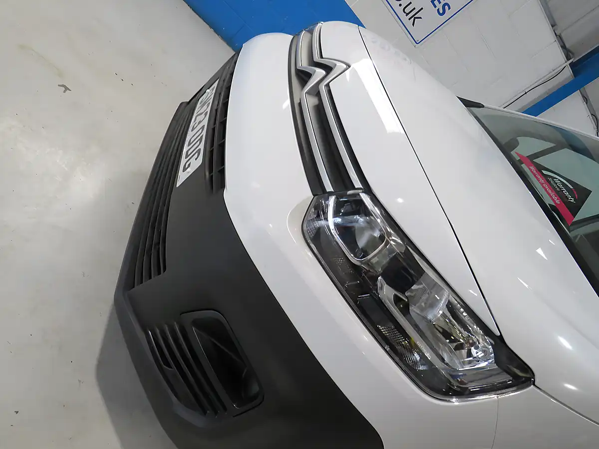 Used 2023 Citroën Berlingo Enterprise White - Interior and Exterior details 12