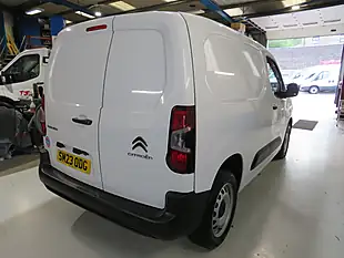 Used 2023 Citroën Berlingo Enterprise White - Interior and Exterior details 3