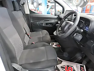 Used 2023 Citroen Berlingo Enterprise White - Interior and Exterior details 8