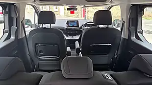 Used 2023 Citroen Berlingo Feel M Grey - Interior and Exterior details 11