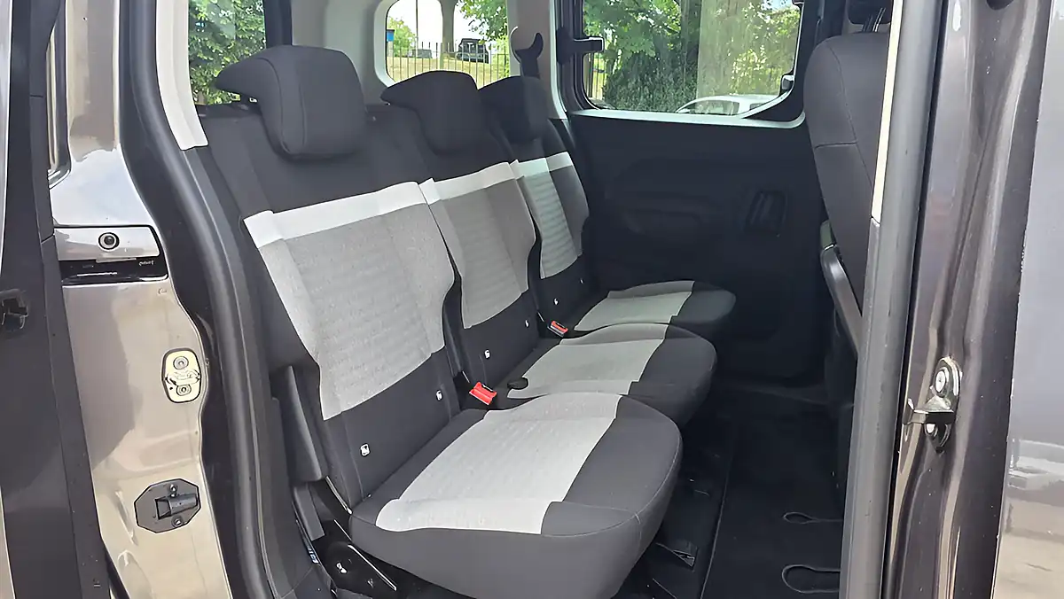 Used 2023 Citroen Berlingo Feel M Grey - Interior and Exterior details 12