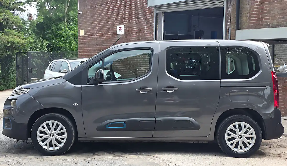 Used 2023 Citroen Berlingo Feel M Grey - Interior and Exterior details 5