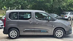 Used 2023 Citroen Berlingo Feel M Grey - Interior and Exterior details 7