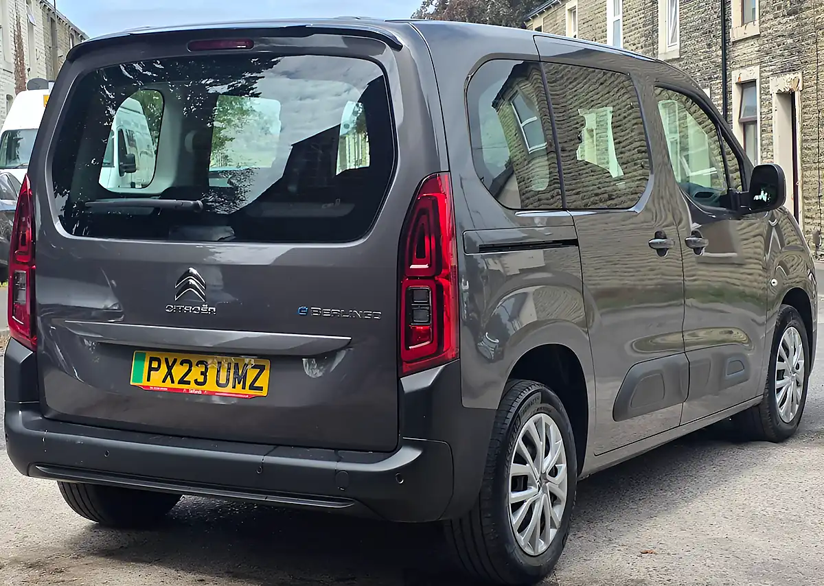 Used 2023 Citroen Berlingo Feel M Grey - Interior and Exterior details 8